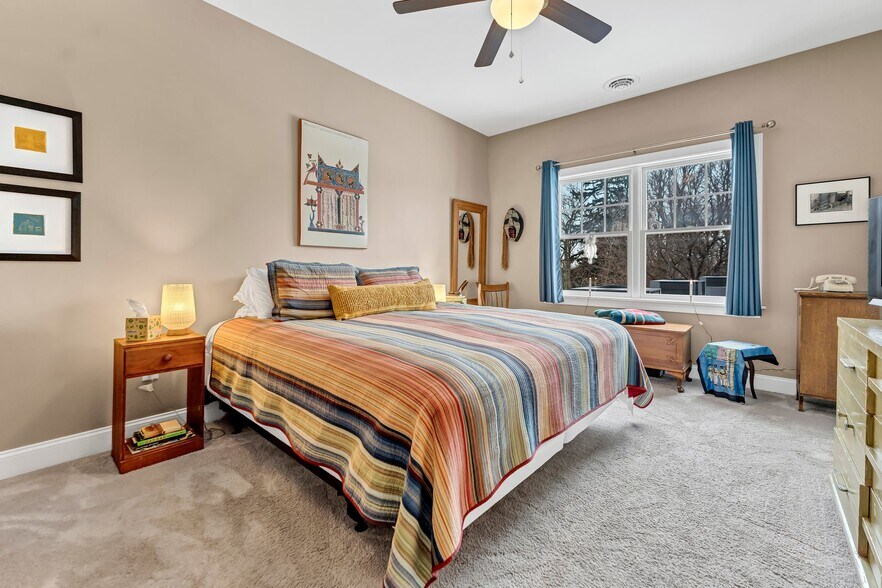 More Photos Of 6576 E Quaker St, Orchard Park Freestanding For Sale