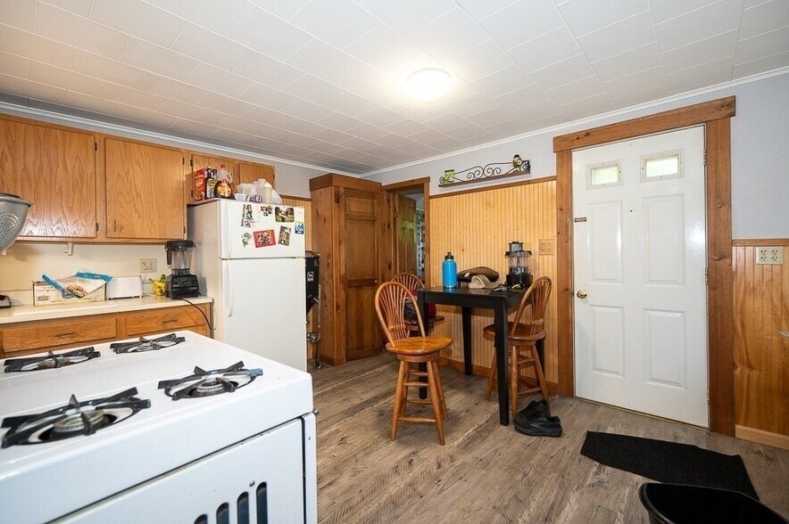 More Photos Of 9-11 Maple St, Spencer Multifamily For Sale