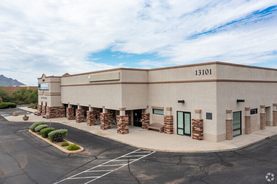 More Photos Of 13101 N Oracle Rd, Oro Valley Medical For Lease