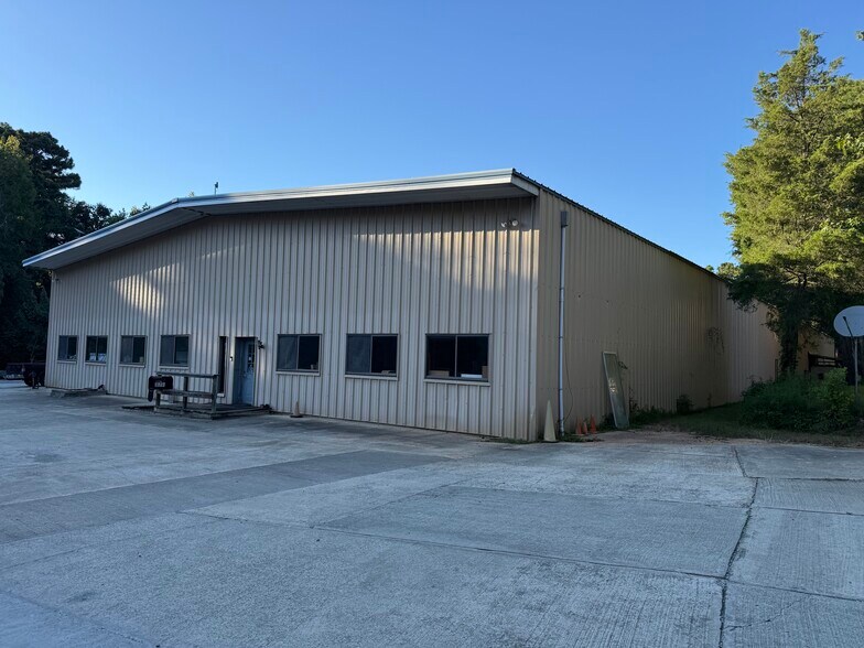 More Photos Of 2722 NC 87 S, Moncure Light Distribution For Lease