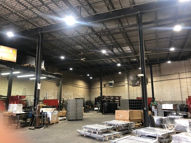 More Photos Of 60 5th Ave, Hawthorne Industrial For Lease