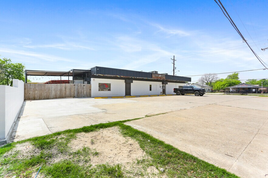 More Photos Of 734 Cantrell Dr, San Antonio Restaurant For Sale