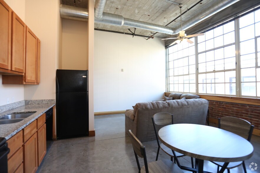 More Photos Of 24 S Spring Ave, Saint Louis Apartments For Sale