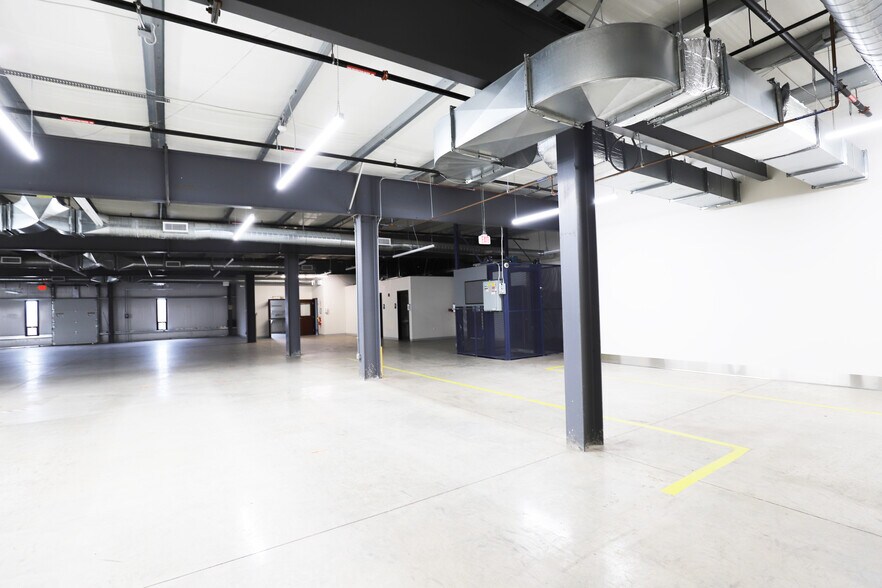 More Photos Of 1034 Pearl St, Brockton Warehouse For Sale