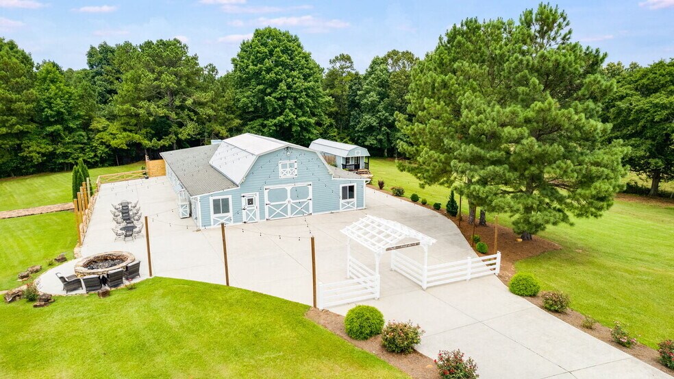 Primary Photo Of 100 McPherson Rd, Villa Rica Lodge Meeting Hall For Sale