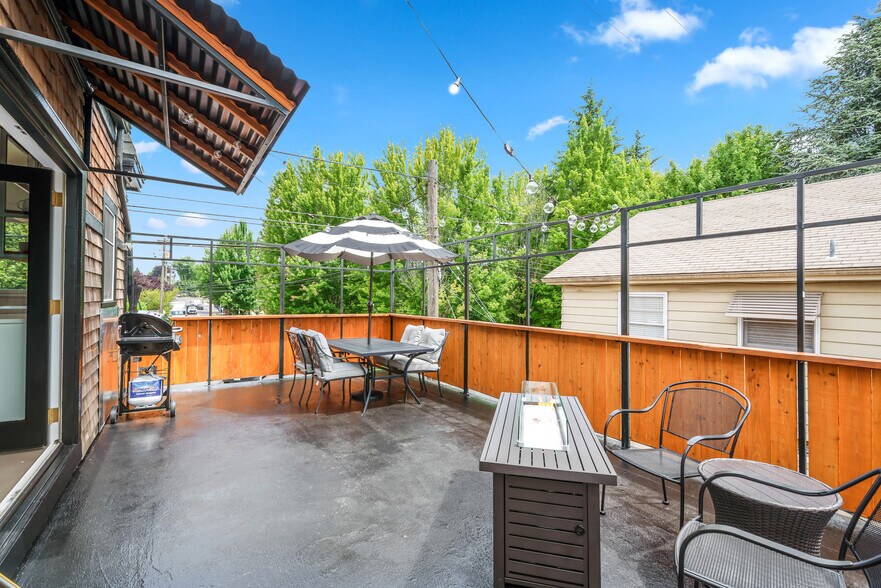 More Photos Of 1452 NE 28th Ave, Portland Storefront Retail Residential For Sale