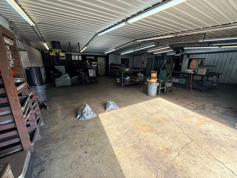 More Photos Of 13125 Old US Route 23, Catlettsburg Industrial For Sale