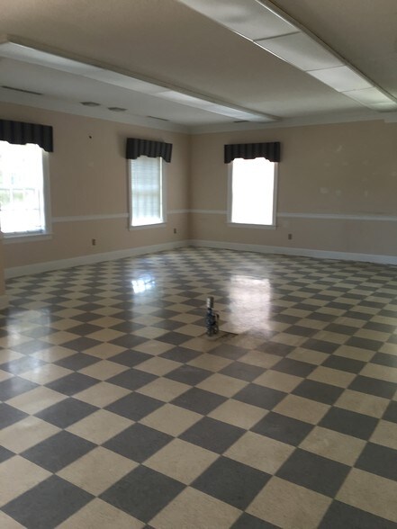 More Photos Of 10186 S Nash St, Middlesex Office For Lease