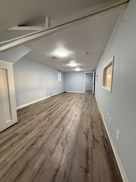 More Photos Of 847 Mt Vernon Ave, Portsmouth Warehouse For Lease