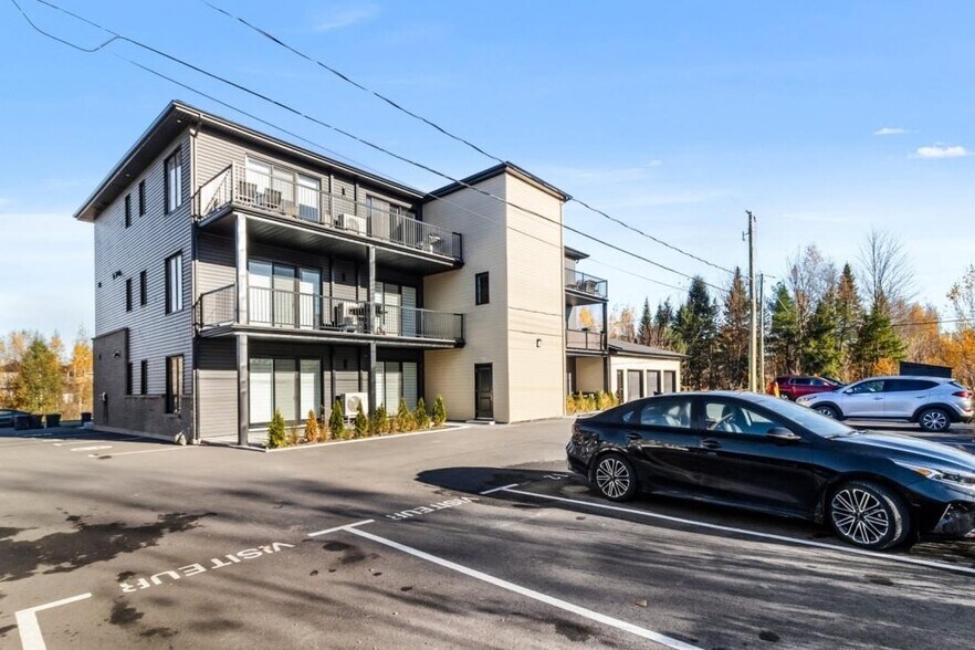 More Photos Of 13575 Rue Du Médoc, Mirabel Apartments For Sale