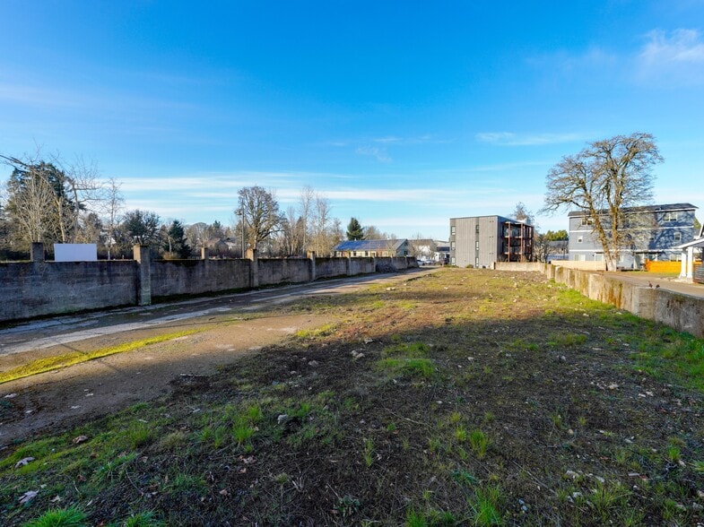 More Photos Of 3950 Bartholomew Pl, Salem Land For Sale