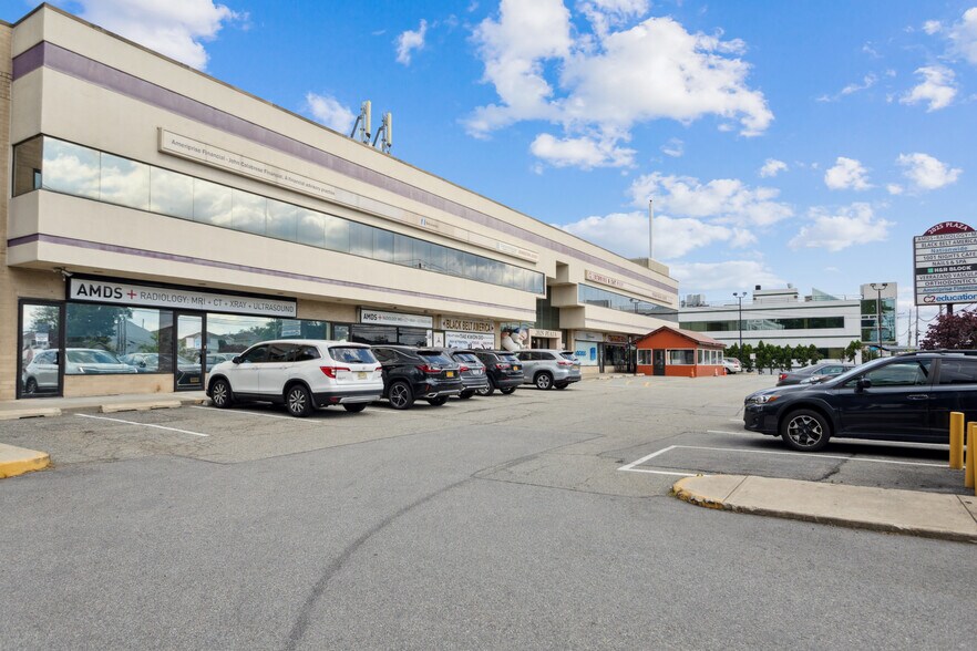 More Photos Of 2025 Richmond Ave, Staten Island Storefront Retail Office For Sale