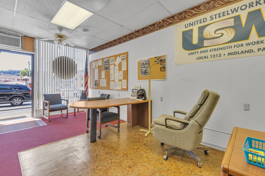 More Photos Of 701-703 Midland Ave, Midland Office Residential For Sale