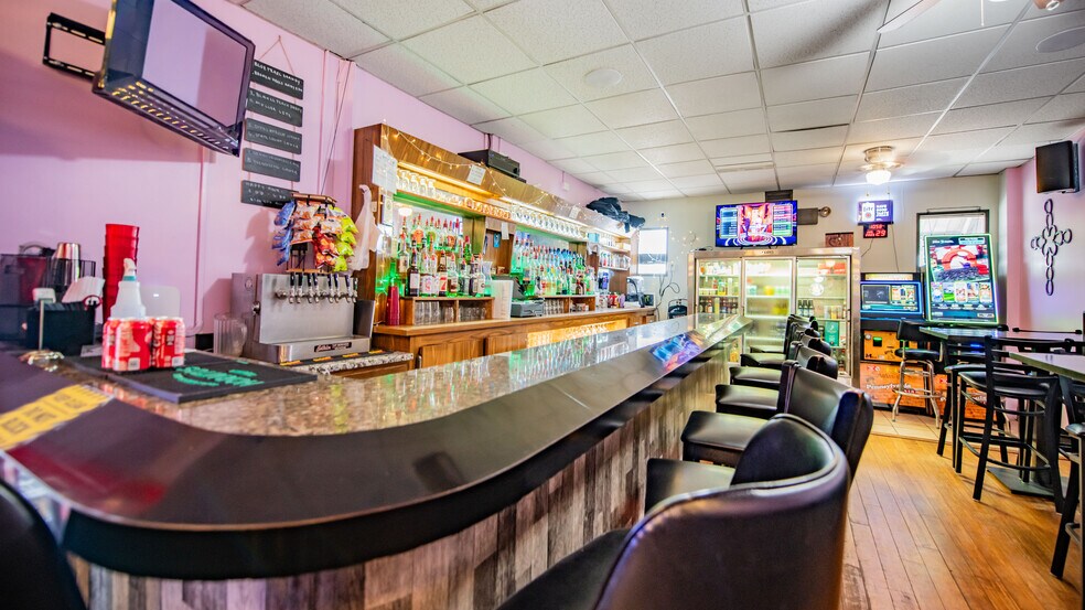 More Photos Of 222 S Market St, Williamsport Restaurant For Sale