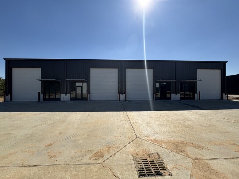 Primary Photo Of 12338 Spring Cypress Rd, Tomball Unknown For Lease