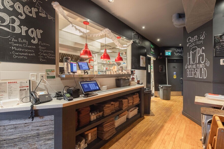 More Photos Of 233-239 St Paul St, St Catharines Multifamily For Sale