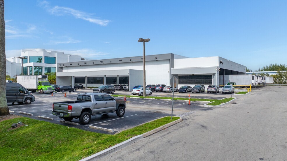 More Photos Of 1800 NW 89th Pl, Miami Refrigeration Cold Storage For Lease