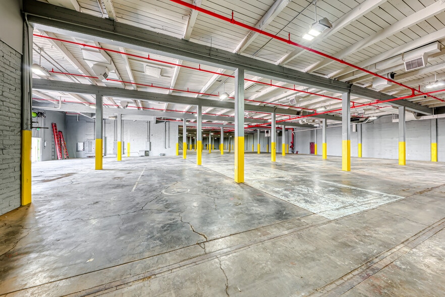 More Photos Of 190 S Fourth St, Henderson Unknown For Lease