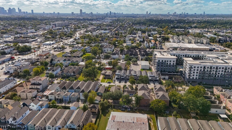 More Photos Of , Houston Office For Sale