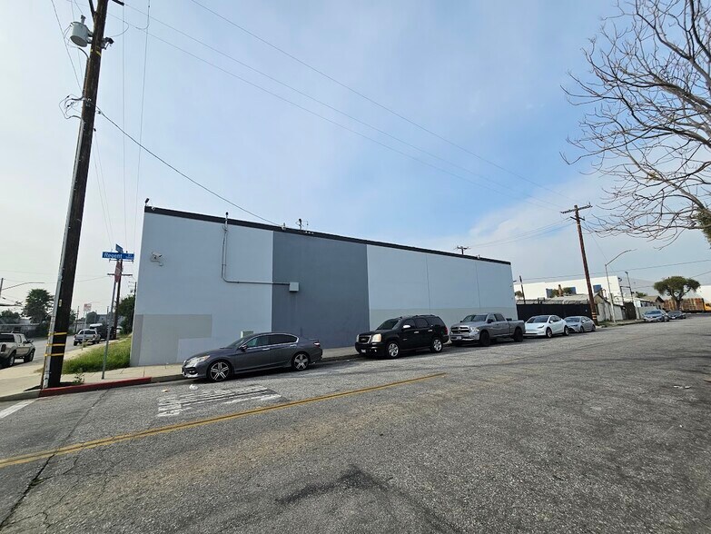 More Photos Of 2027 Laura Ave, Huntington Park Manufacturing For Lease