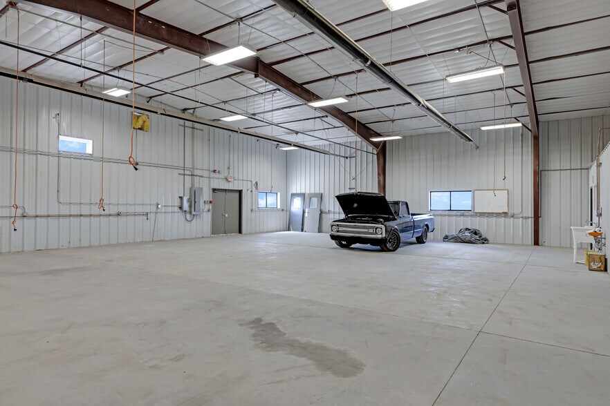 More Photos Of 600 Sioux Ave, Simla Manufacturing For Sale