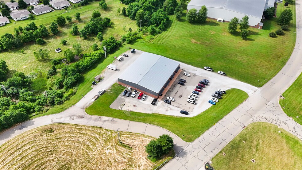 More Photos Of 540 Belden Pky NE, Sugarcreek Storefront For Sale