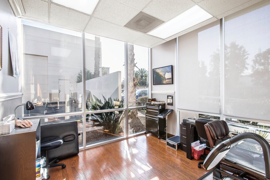 More Photos Of 1221 Puerta Del Sol, San Clemente Warehouse For Lease