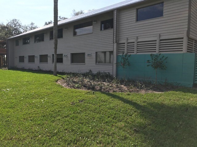 More Photos Of 1819 Riverview Dr, Melbourne Medical For Lease