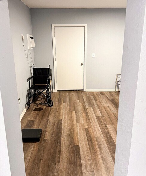 More Photos Of 1110 E Laura St, Plant City Funeral Home For Sale