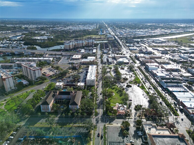 More Photos Of 214-256 Tampa Ave W, Venice Apartments For Sale