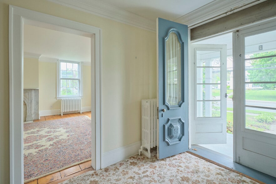 More Photos Of 267 Main St, Schoharie Hospitality For Sale