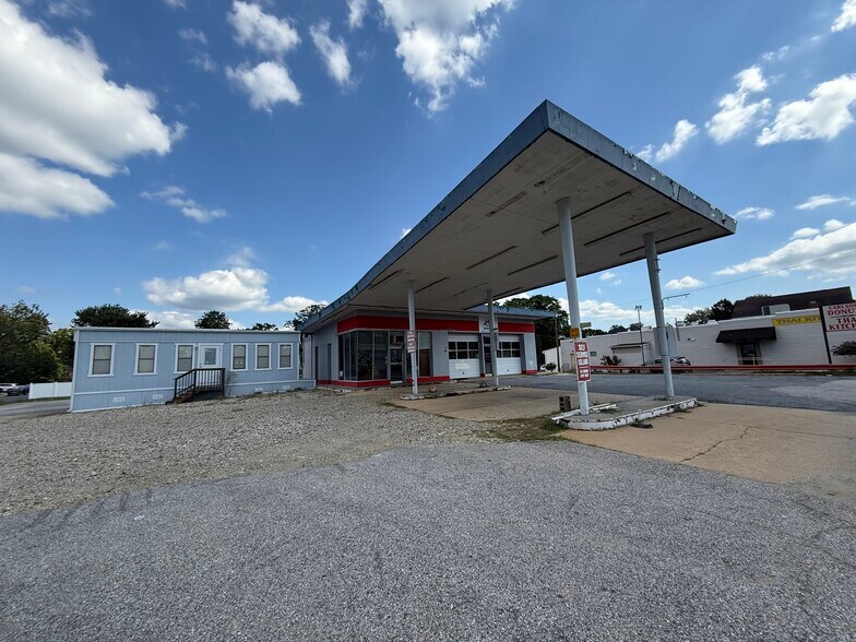 More Photos Of 1028-1032 West St, Annapolis Convenience Store For Sale