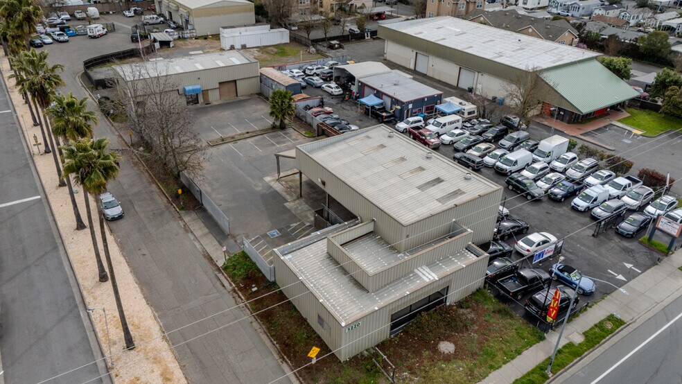 More Photos Of 3218-3220 Santa Rosa Ave, Santa Rosa Service For Lease