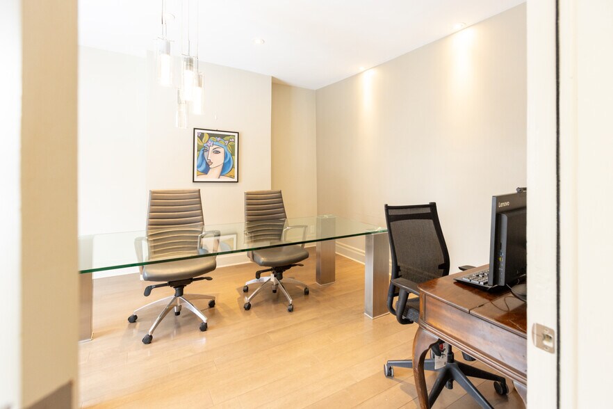 More Photos Of 304 O'connor St, Ottawa Office For Sale