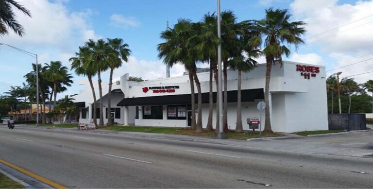 Primary Photo Of 13750 Biscayne Blvd, North Miami Beach Freestanding For Lease