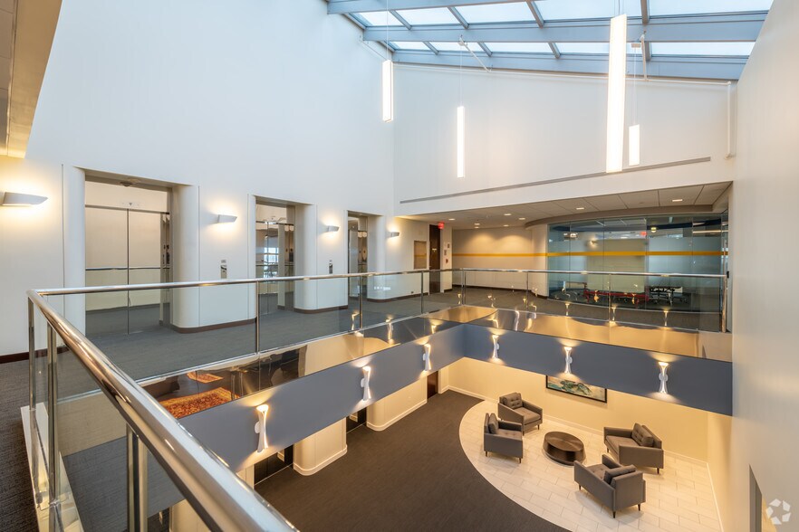 More Photos Of 200 Summit Dr, Burlington Office For Lease