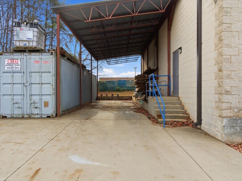More Photos Of 2118 Carolina Place Dr, Fort Mill Warehouse For Sale