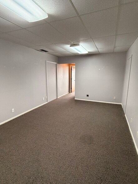 More Photos Of 1950 Courtney Dr, Fort Myers Office For Lease