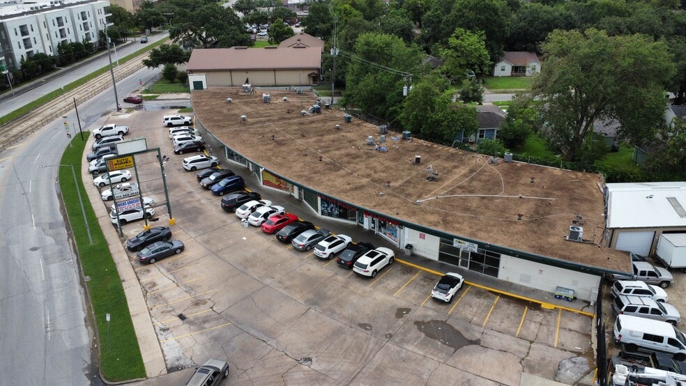 More Photos Of 4802-4822 Martin Luther King Blvd, Houston Unknown For Lease