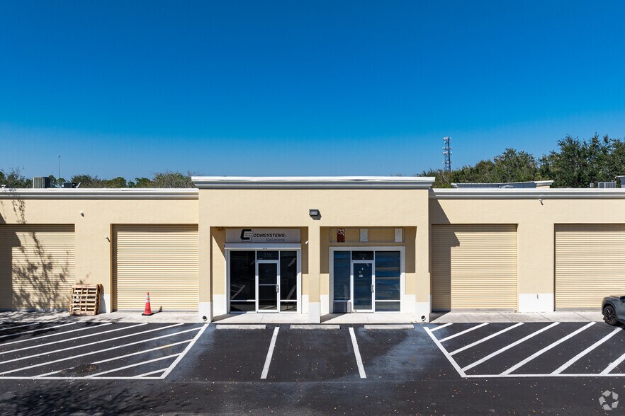 More Photos Of 3888 Mannix Dr, Naples Light Manufacturing For Lease