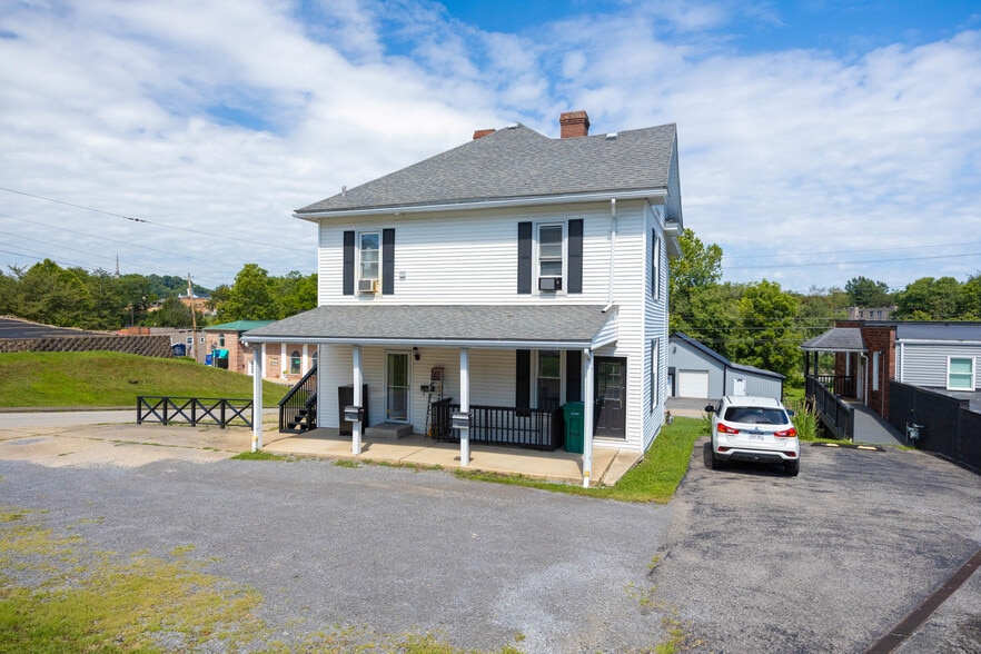 More Photos Of 229 E Main St, Bridgeport Loft Creative Space For Sale