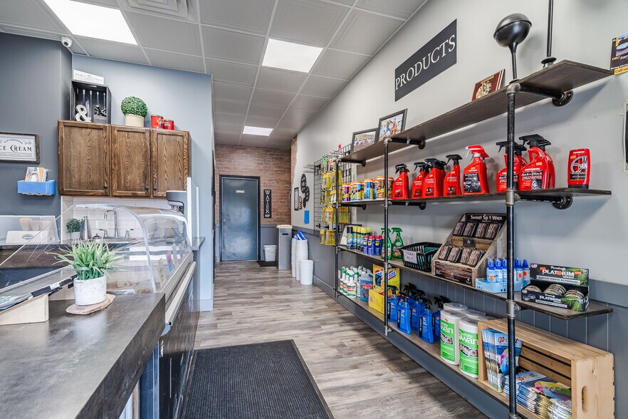 More Photos Of 20 Railway Av S, Marwayne General Retail For Sale