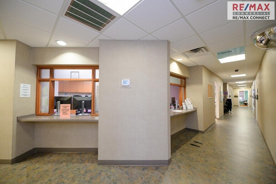 More Photos Of 401 Oyster Point Rd, Newport News Medical For Sale