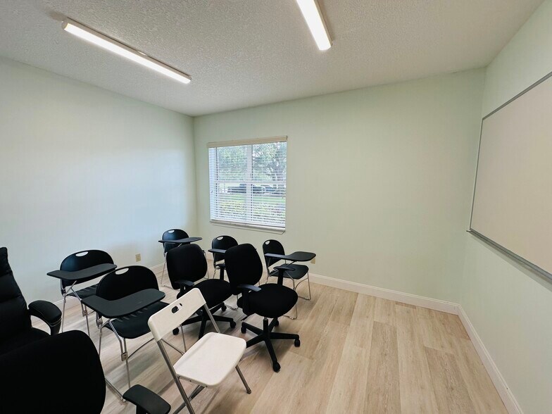 More Photos Of 6282 Dupont Station Ct, Jacksonville Medical For Lease