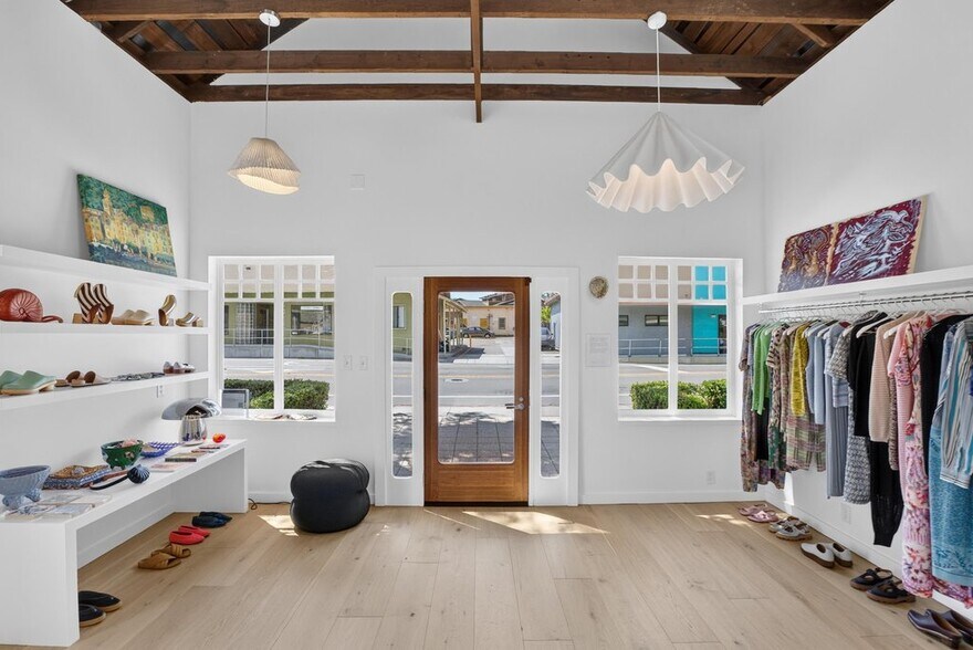 More Photos Of 408 Trout Gulch Rd, Aptos Freestanding For Sale