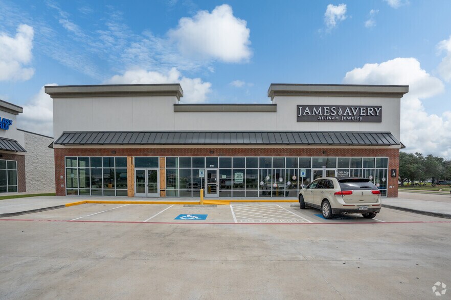More Photos Of 8450 Memorial Blvd, Port Arthur Storefront For Lease