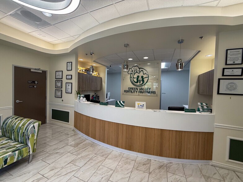 More Photos Of 2950 W Horizon Ridge Pky, Henderson Office For Sale
