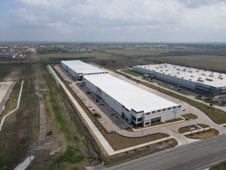 More Photos Of 1603 Clovis R Barker Rd, San Marcos Unknown For Lease