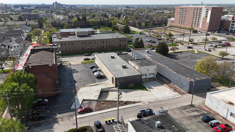 More Photos Of 707-709 N Senate Ave, Indianapolis Warehouse For Sale