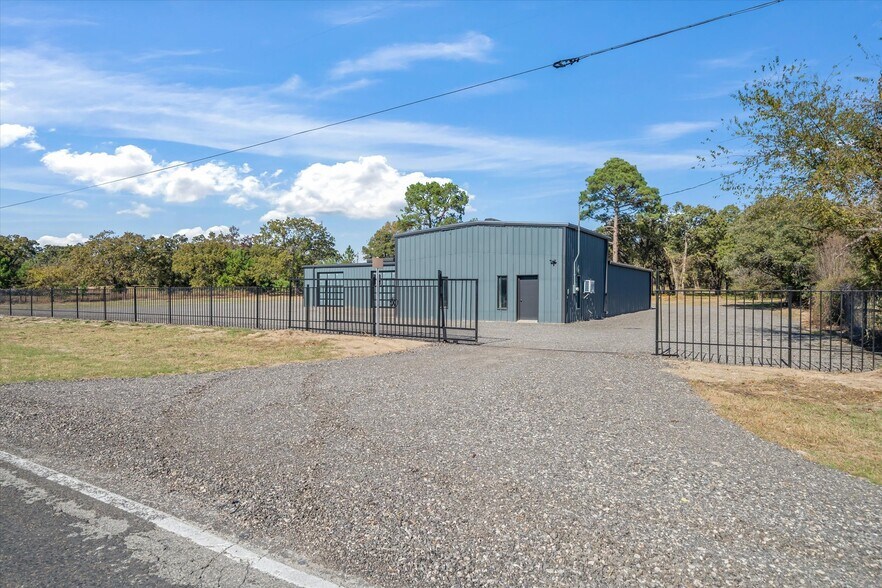 More Photos Of 23730 I-20, Wills Point Specialty For Sale